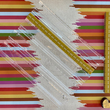 THE SCALLOPED RACK — ACRYLIC MAHJONG RACKS